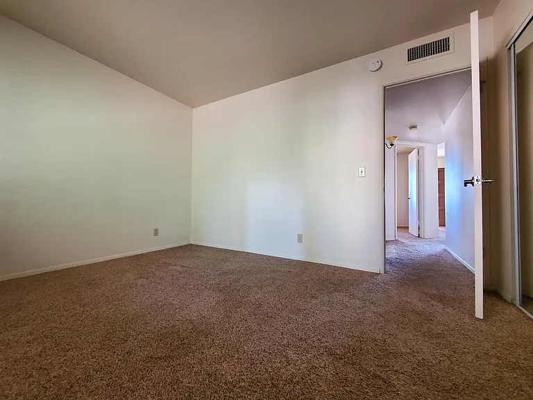 370 Fairway Oaks Dr #A — Photo 35