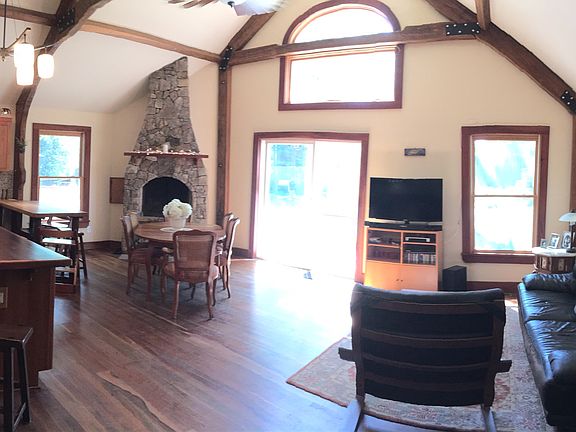 panoramic open floor plan