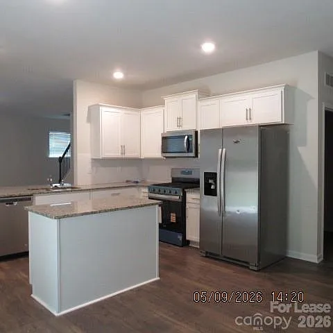 16111 Trenton Green Ln — Photo 4