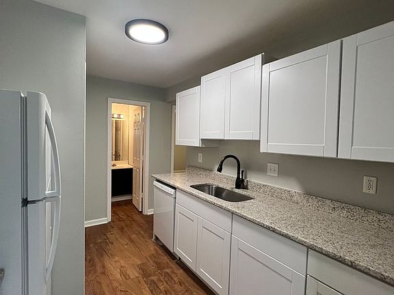 4th image of 1601 Sparkman Dr NW APT 304
