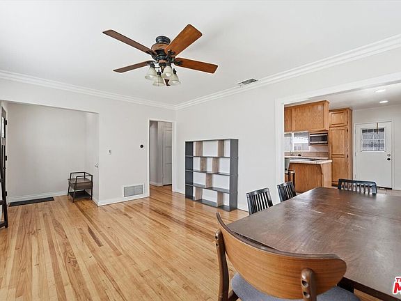 3rd image of 4254 Gaviota Ave