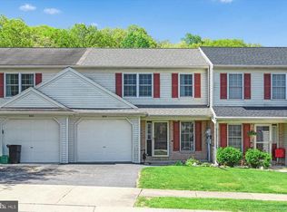368 Crosswinds Dr, Lititz, PA 17543