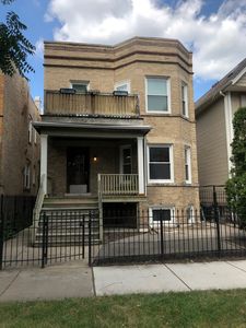 2224 W Eastwood Ave, Chicago, IL, 60625