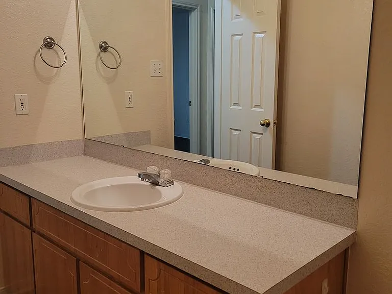 1534 Shoshoni Trl — Photo 13