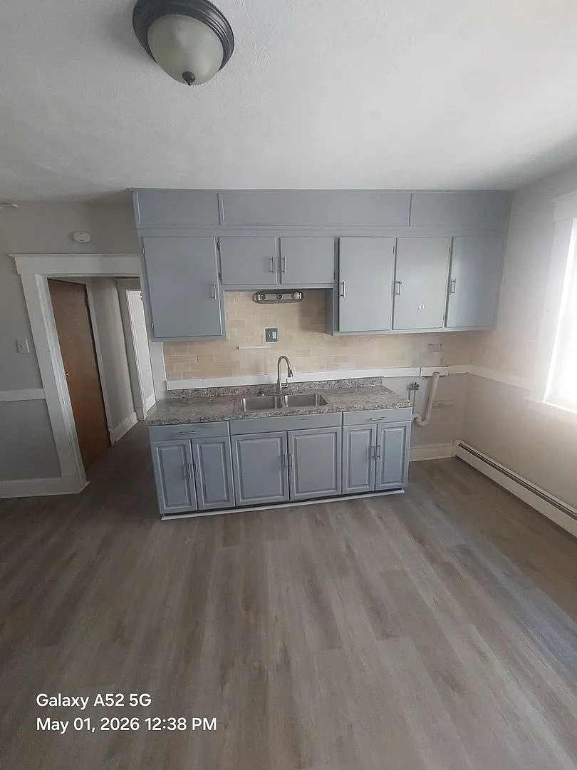 335 High St — Photo 2