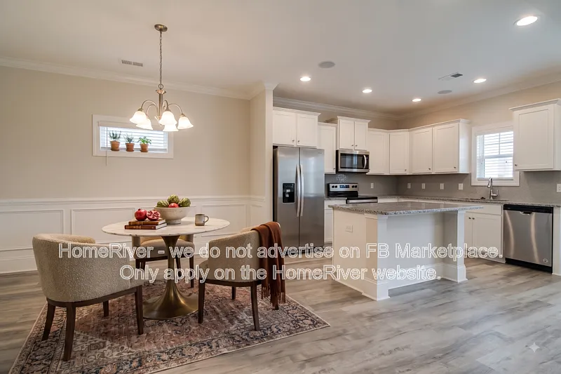 5 bed, 3.0 bath, 2225 sqft, $2,525 — Photo 4