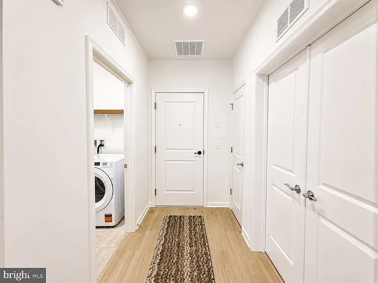 421 Washington St #1103 — Photo 5