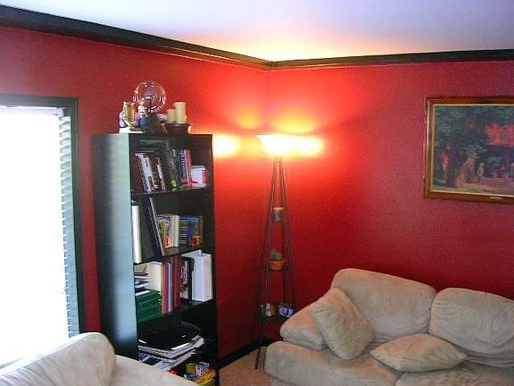 4th image of 4101 NE 56th St