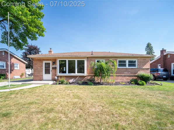 35622 Minton St, Livonia, MI 48150