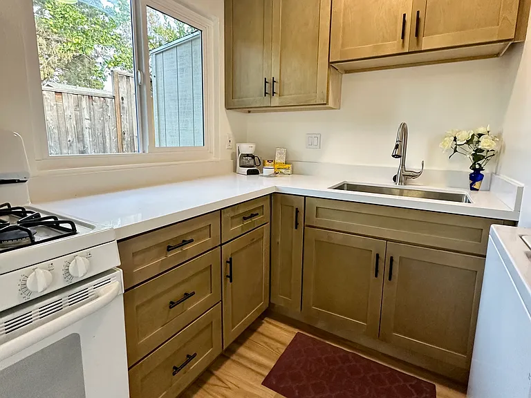 7339 Starward Dr — Photo 8
