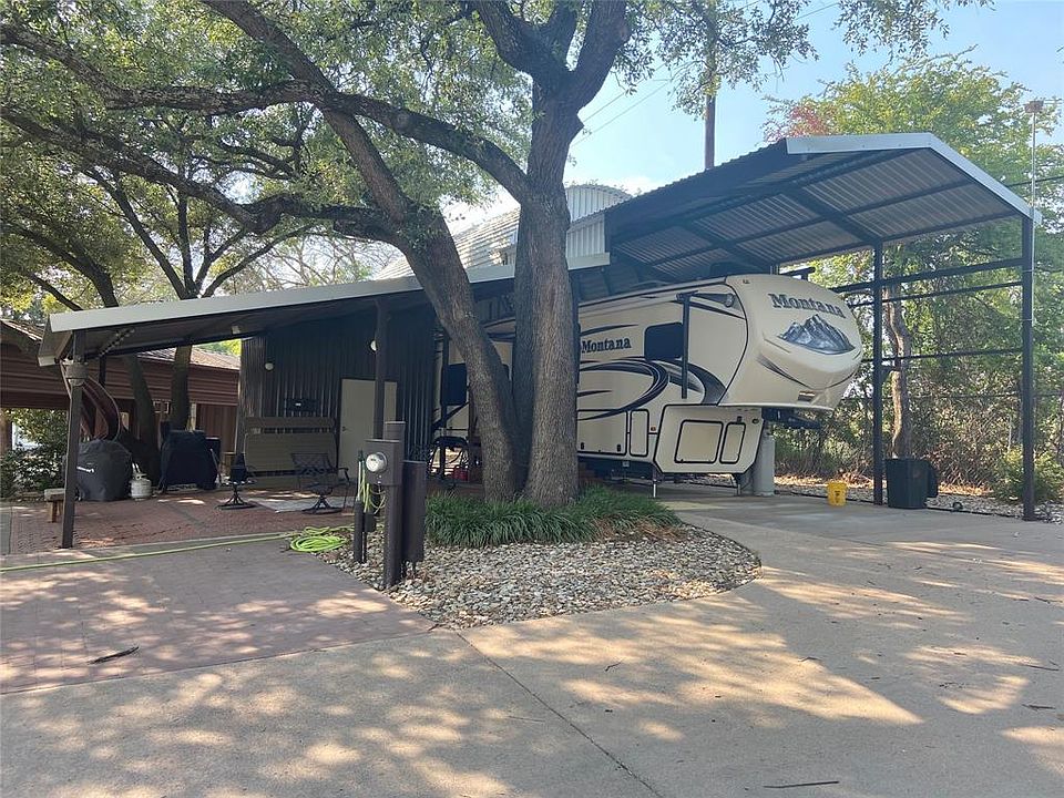 718 Brazos Harbor Cir, Granbury, TX 76048 MLS 20118645 Zillow