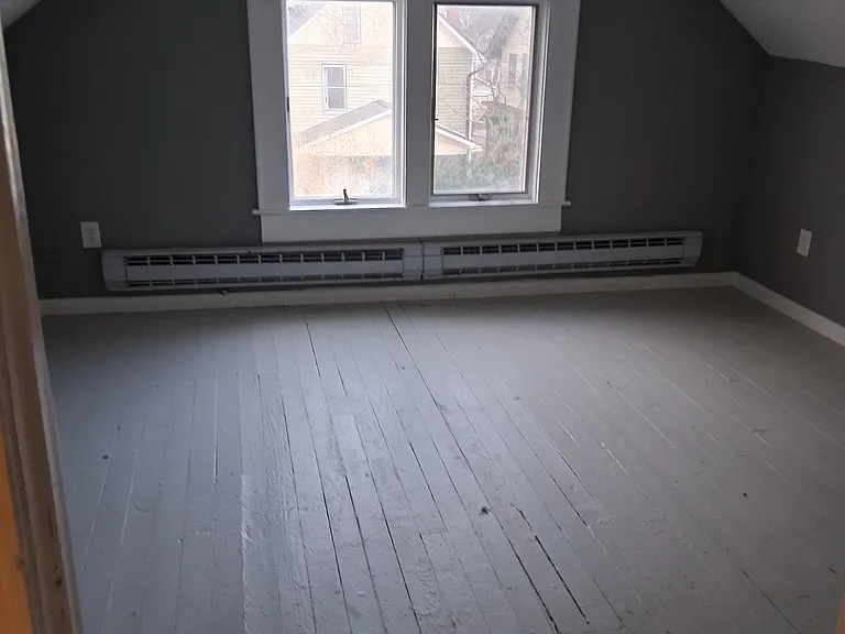 2297 1/2 Indianola Ave #2 — Photo 5