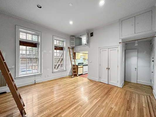 Rented by Skyward | media 7