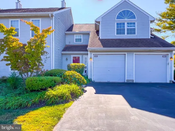 566 Cedar Hollow Dr, Yardley, PA 19067