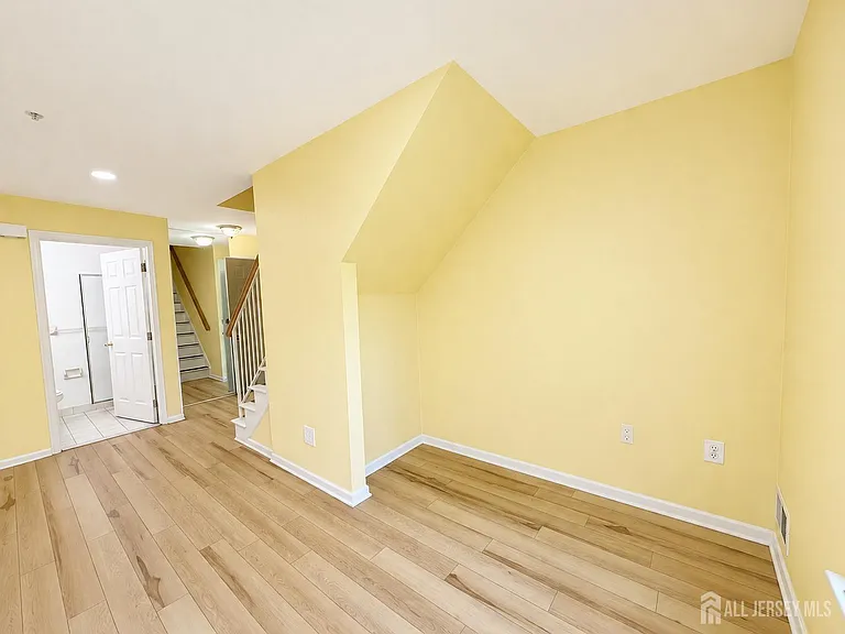 263 Prestwick Way — Photo 15