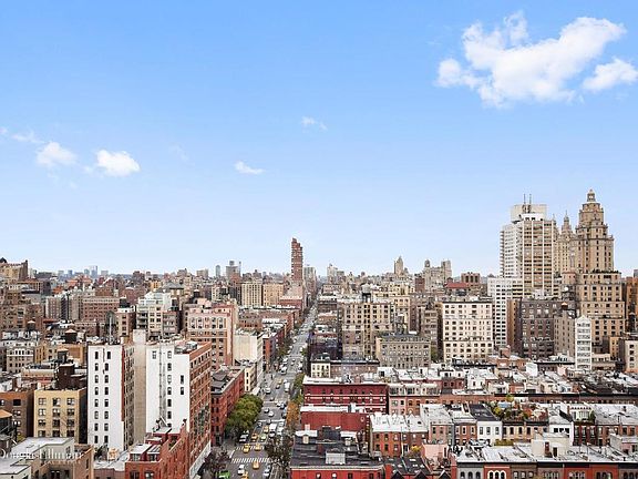 4th image of 45 W 67th St APT 23E