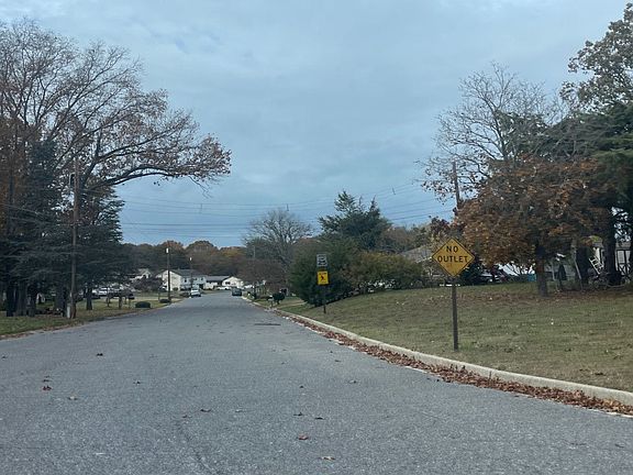 5th image of 19 Oak Dr