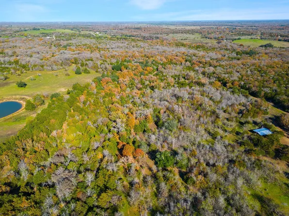 272 Deadwood Rd, Cedar Creek, TX 78612