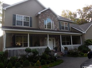 19 Heath Ln, Mount Pocono, PA 18344