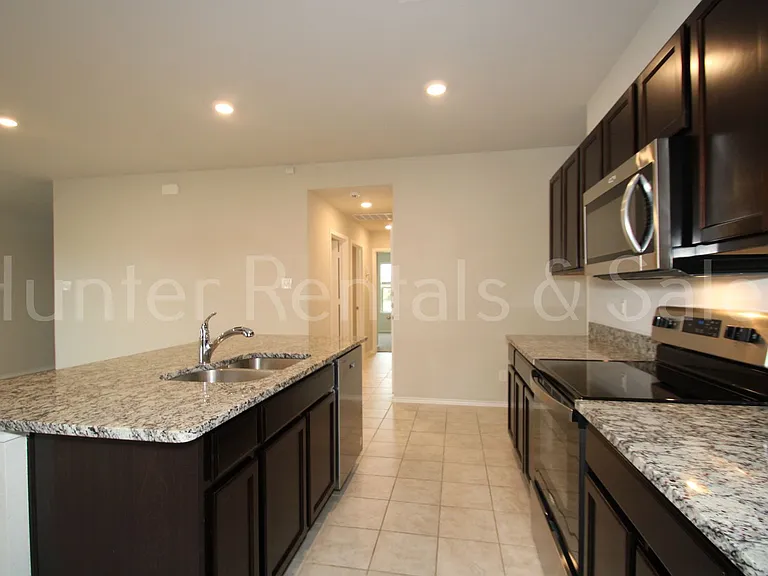 5106 Brody Dr — Photo 7