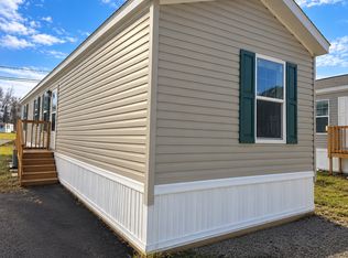 1905 Tracy Rd, Northwood, OH 43619