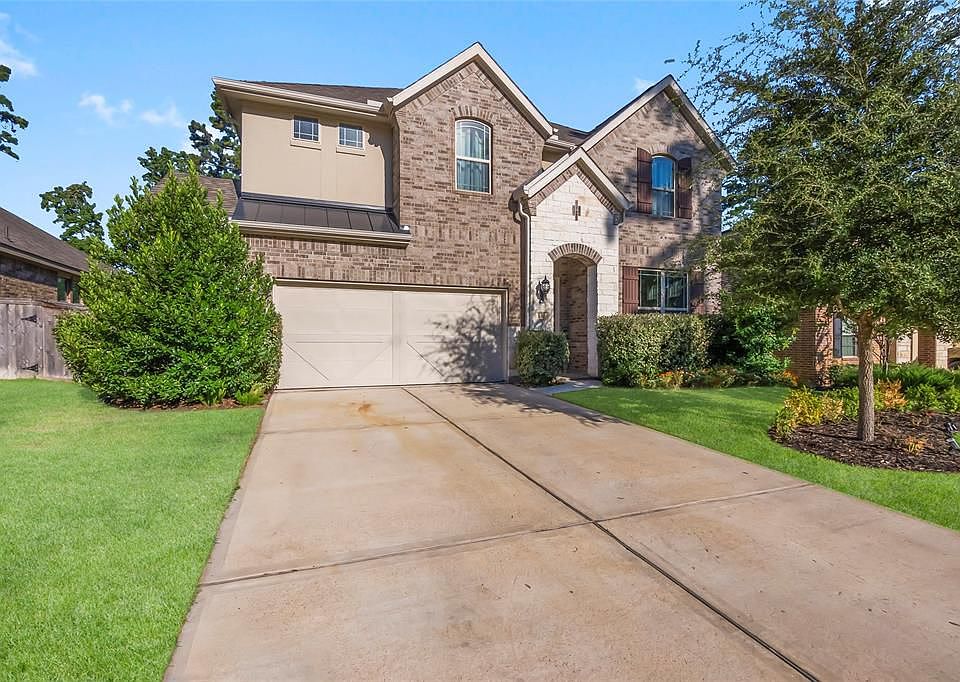 1st image of 131 Brighton Woods Ct