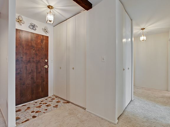 5th image of 1101 S Hunt Club Dr APT 211