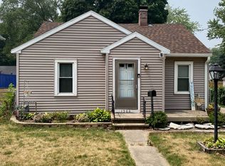 1306 Oak St, Beloit, WI 53511