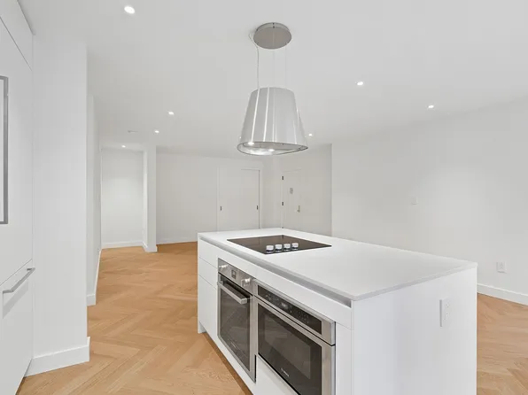 336 West 95th Street image 1 of 10