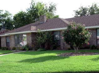1602 Trail Glen Ct, Pantego, TX 76013