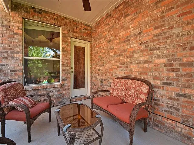 2409 Tivoli Dr — Photo 18