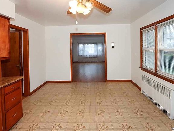 5th image of 20 Nassau Ave