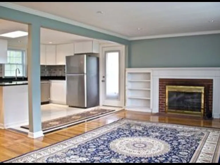 54 Maplewood Dr #2 — Photo 11
