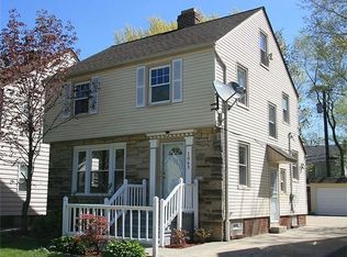 1063 Elbon Rd, Cleveland Heights, OH 44121