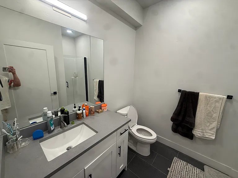 Bathroom in second bedroom