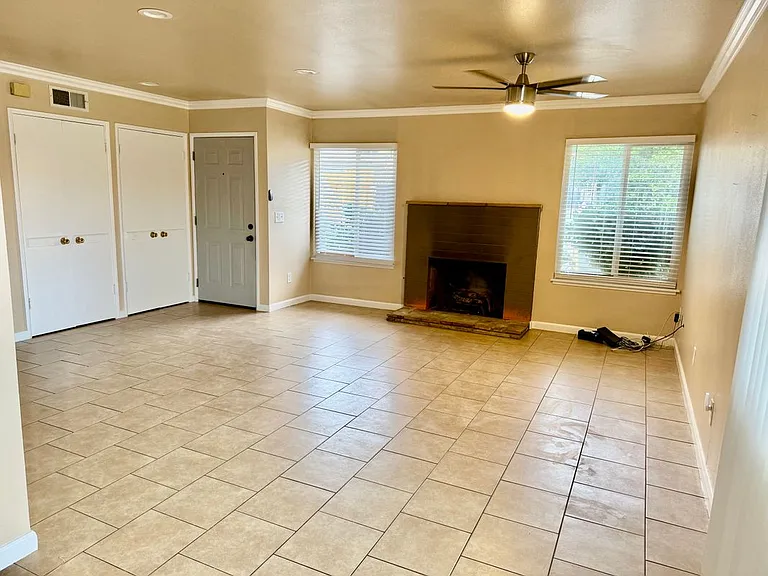 3814 Ferndale Ave — Photo 6