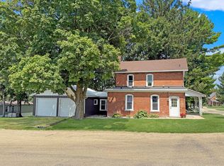 104 S Johnson St, Orangeville, IL 61060