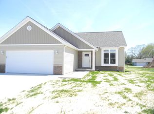 454 Monarch Ave, Pinckneyville, IL 62274