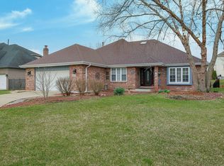 16438 Pear Ave, Orland Park, IL 60467