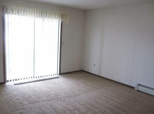 2220 Valleyhigh Dr NW #E104, Rochester, MN 55901