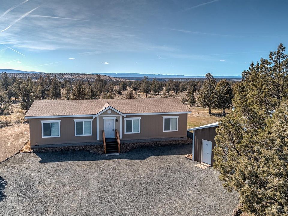 1st image of 4309 SE Umatilla Loop