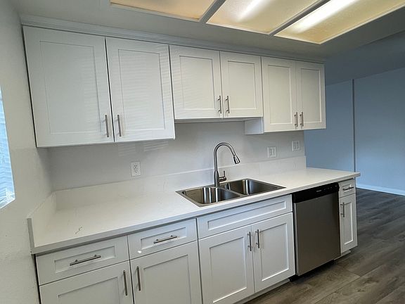 5th image of 603 E Verdugo Ave APT A