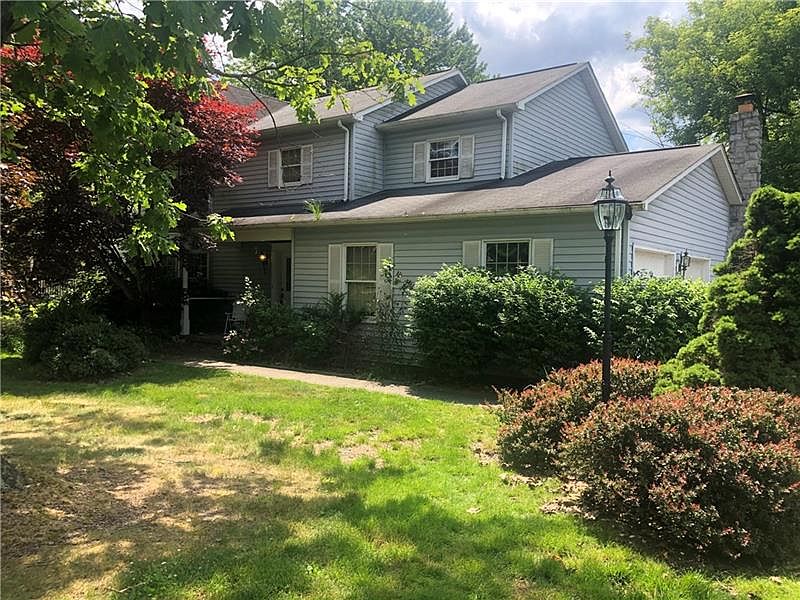 1379 Foxwood Dr, Hermitage, PA 16148 Zillow