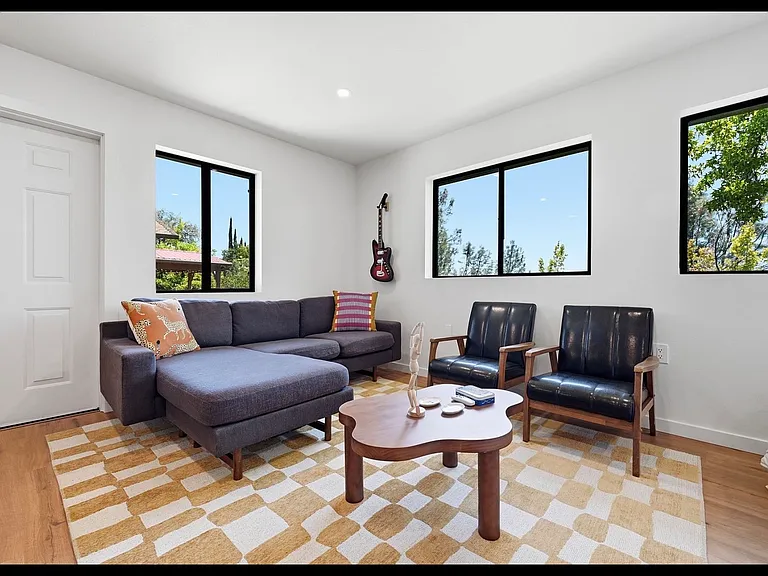 2961 Panorama Dr #1 — Photo 8