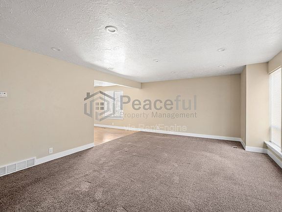 4th image of 7222 S Ponderosa Dr #1