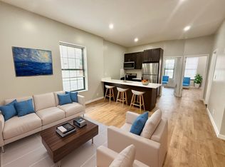 3045 35th St #2, Astoria, NY 11103