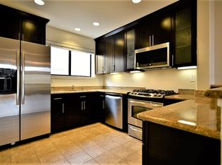 1010 Apgar St, Oakland, CA 94608