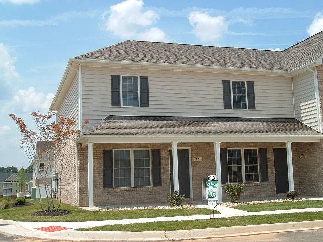 1st image of 221 Portico St