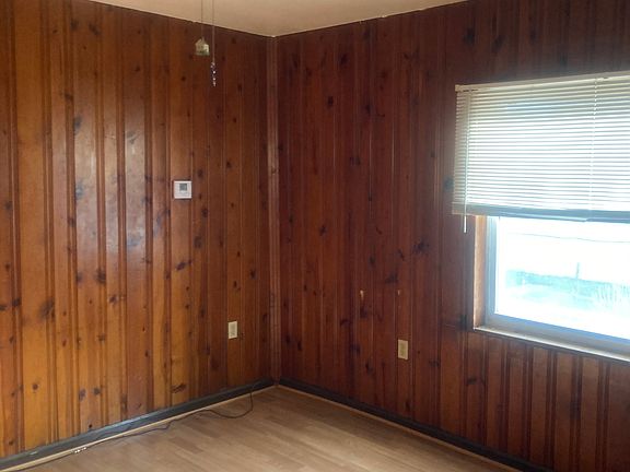 3rd image of 312 Union St