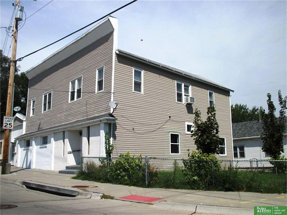 1st image of 1113 S 22nd St